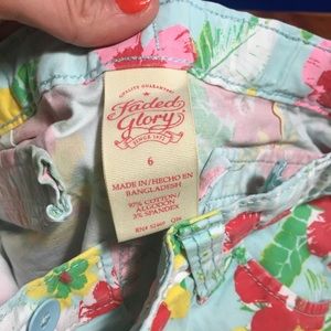 Faded Glory girls floral shorts. Size 6.